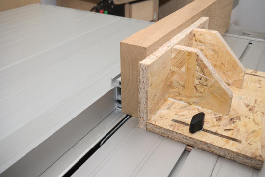 Massivholz auf der Tischkreissäge sicher auftrennen | Stammprojekte